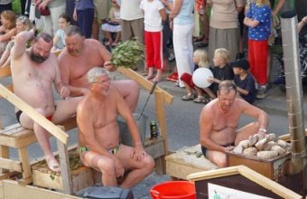 Rent - a - sauna