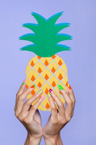 Sắc màu rực rỡ cho móng tay mùa hè
