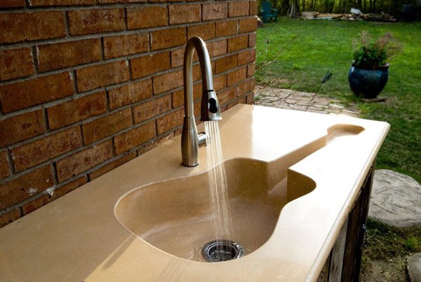 Bồn Rửa Guitar Sáng Tạo Của Pearidge Concrete & Crafts