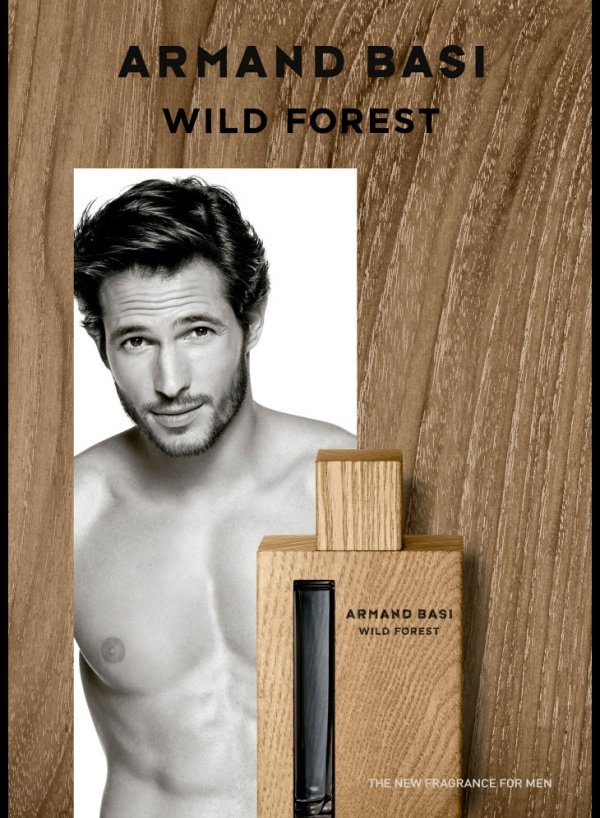 Raul Exposito quảng cáo nước hoa mới Wild Forest của Armand Basi.