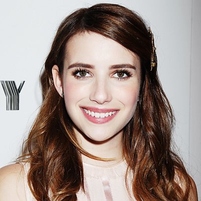 ไอเดียทาแก้มสีพีชแบบ  Emma Roberts