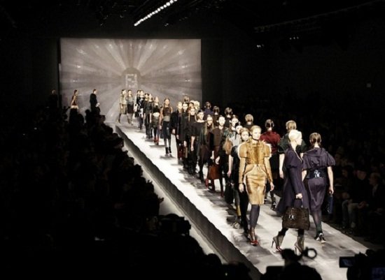 คอลเล็กชั่นฤดูใบไม้ร่วง-ฤดูหนาว 2012 จาก FENDI