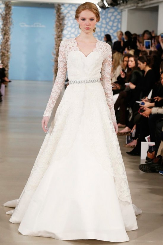 Oscar de la Renta tung BST áo cưới xuân hè 2013 đẹp xinh
