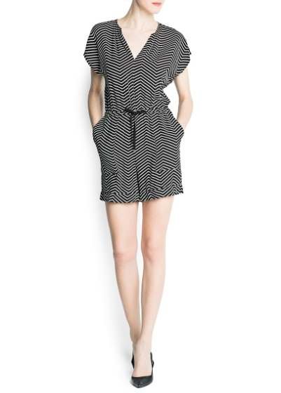 Trẻ trung với jumpsuit từ Mango