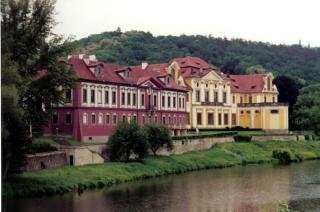 Živeti u dvorcu