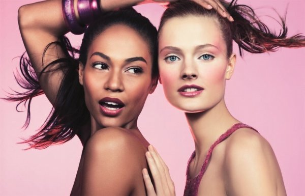 Estee Lauder ra mắt BST make-up Pure Colour Shots for Lips and Cheeks.