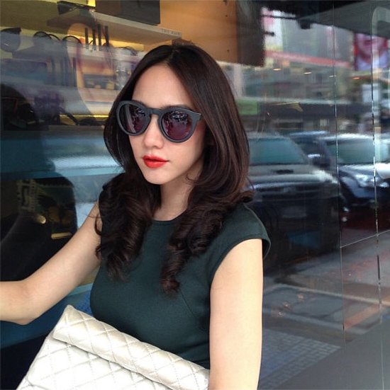 ไอเทมฮิตหน้าร้อน!! "แว่นกันแดด" สวย เริ่ด แบบซุปตาร์!!