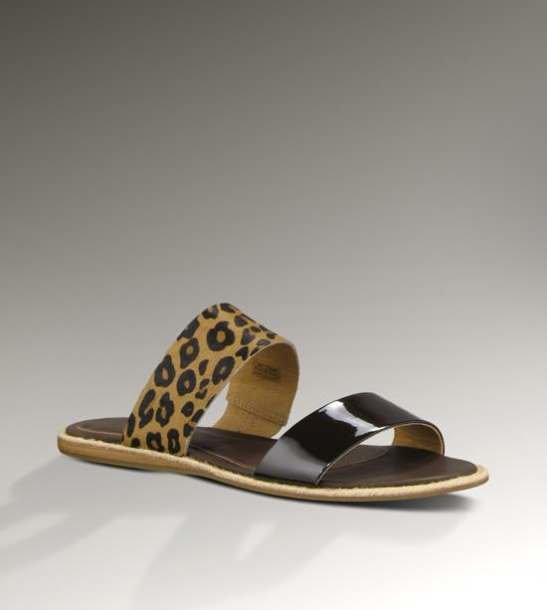 BST dép hở mũi Ugg Hè 2013.