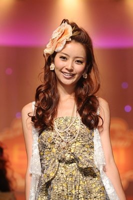 จัดแต่งผมยาวแบบสาว "คาวาอิ"