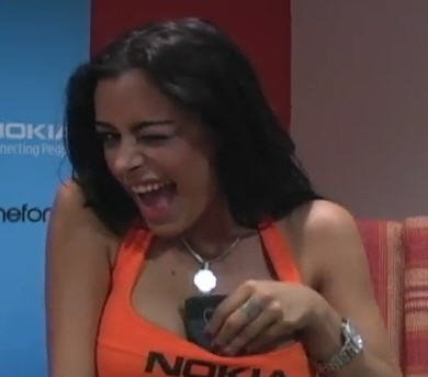 หน้าอก หน้าใจ Nokia C3