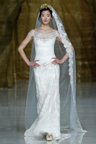 Khó quên với các kiểu váy cưới đẹp từ Pronovias