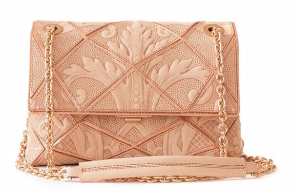 Những chiếc xắc tay mang phong cách Sao từ Roger Vivier