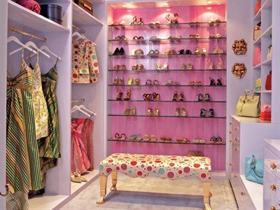 Garderobe i 'walk-in' ormari