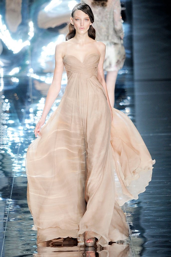 แฟชั่นโชว์ Elie Saab Spring Haute Couture 2010