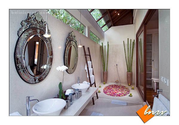 Villa in Bali ~ วิลล่าหลายอารมณ์ Villa mako