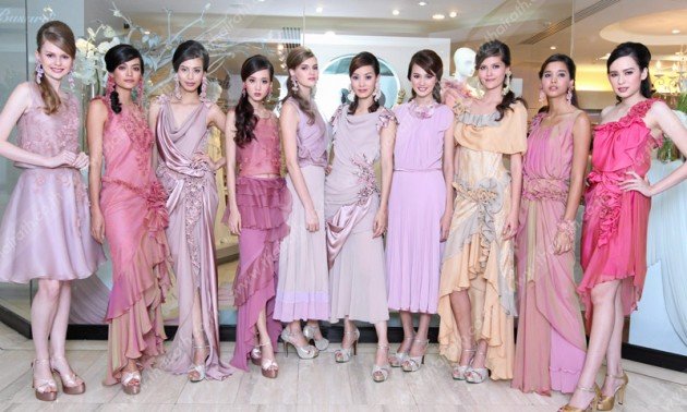 ดีไซเนอร์เจ้าของแบรนด์ “บูซาร์ดิ”เผยโฉมคอลเลกชั่นใหม่ หวานหรู