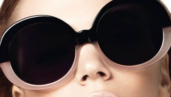 แจ่มสุดกับแว่นเจิดจาก Karen Walker sunnies