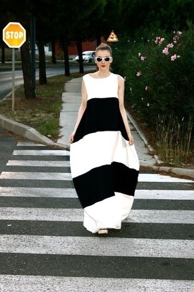 นาทีนี้ต้องลายขวาง/ลายทางแบบหนาเท่านั้น (Bold Stripes)