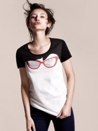 Cực cá tính cùng áo thun ngộ nghĩnh của Uniqlo