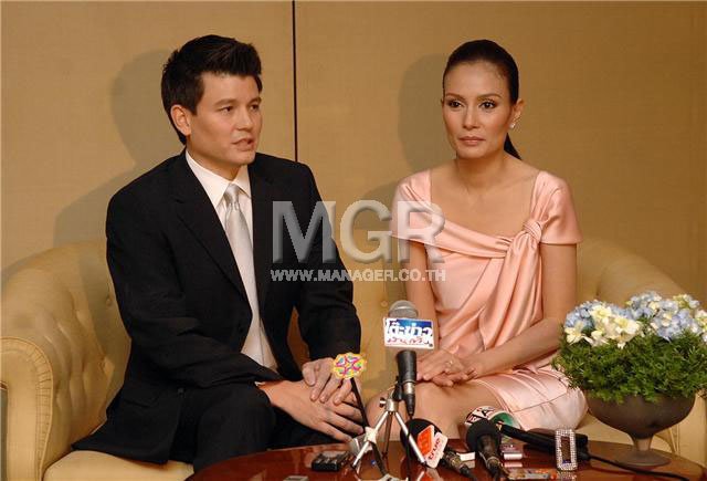 รัก 10 ปี “อุ๋ม อาภาศิริ” วิวาห์แฟนหนุ่มนักธุรกิจ เจ้าบ่าวสัญญาจะรักไม่เปลี่ยนแปลง