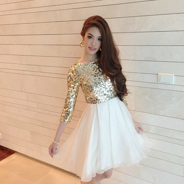 แฟชั่นสไตล์หวาน แบบฉบับของ "เกรซ กาญเกล้า"