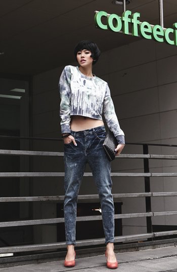 อัพเดทเทรนด์ฮอต ไปกับเสื้อทรง Crop โชว์เอว