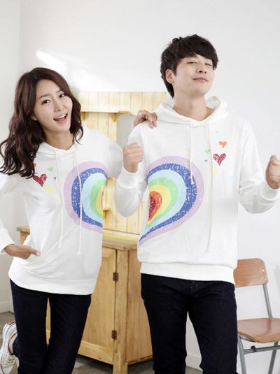 ต้อนรับวาเลนไทน์  "เสื้อคู่รัก" เห็นแล้วเป็นต้องเลิฟ !!