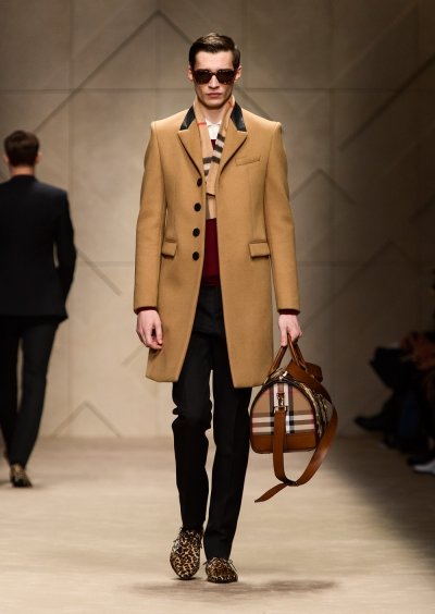 Quý ông lịch lãm cùng BST Thu/Đông 2013 từ Burberry Prorsum [Video]