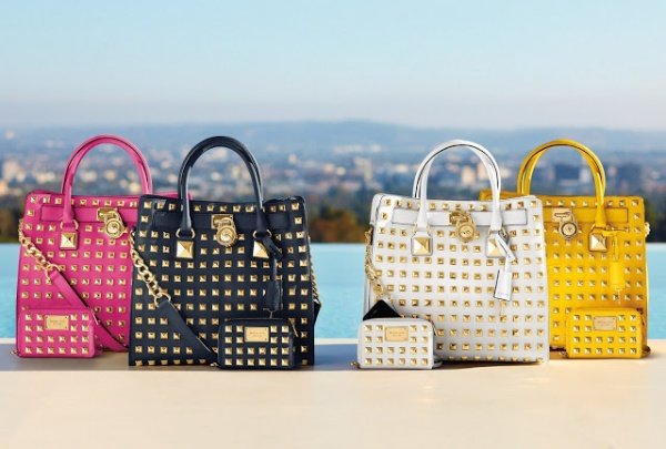 Sành điệu cùng chiếc túi Hamilton của Michael Kors