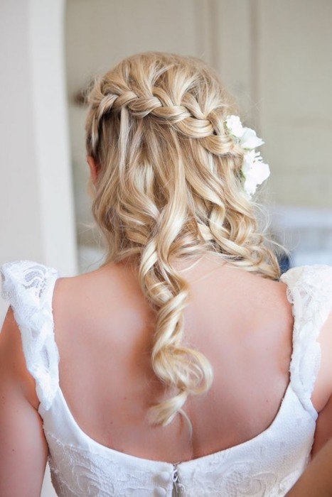 5 cách thắt bím cho cô dâu