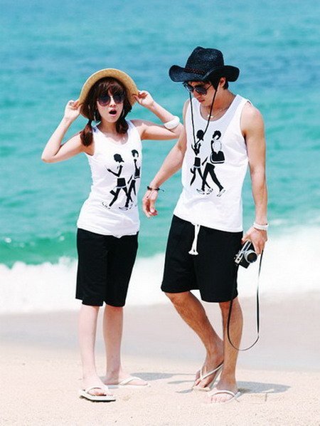 แฟชั่น Beachwear แบบคู่รัก