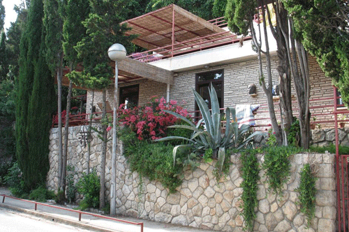 Američki stil gradnje s primjesama Mediterana