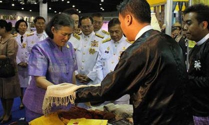 สมเด็จพระเทพรัตน์ รับสั่งถึงผ้าไหม มิได้เป็นแค่อาภรณ์ แต่บ่งบอกอารยธรรมชนชาติ