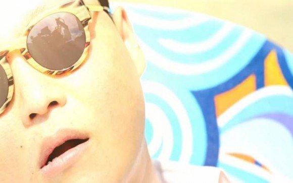 แว่นตากันแดดแบบ GANGNAM STYLE  ของ THIERRY LASRY