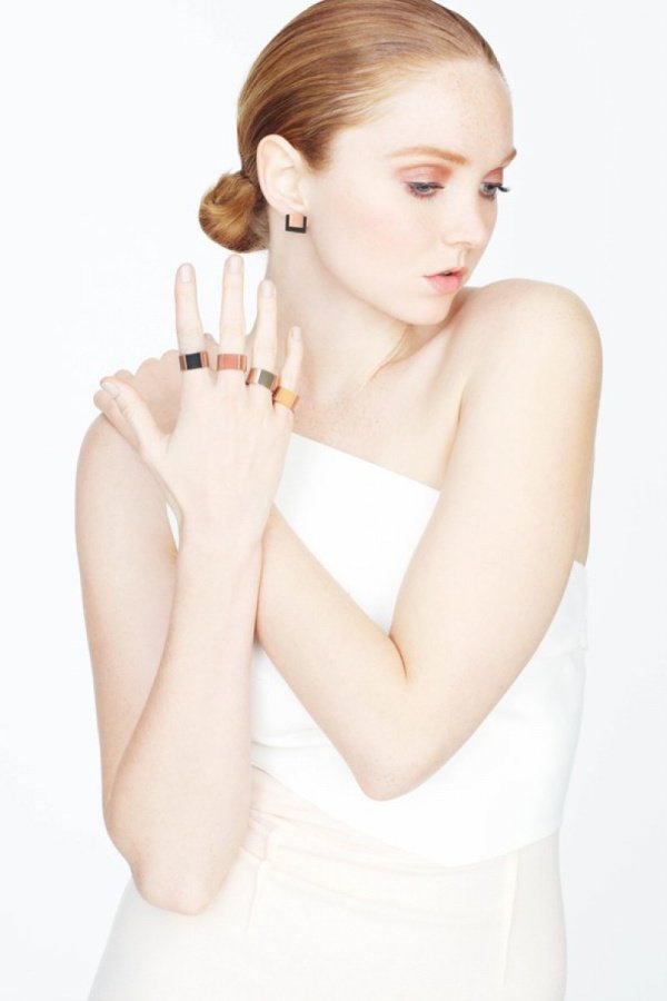 Lily Cole új ékszerkollekciója amazóniai gumifából