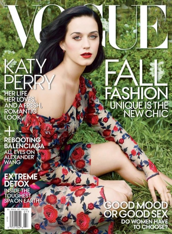 Katy Perry nồng nàng say đắm trên bìa tạp chí Vogue US tháng 7/2013.