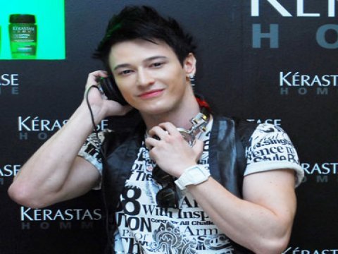 ผมสวยช่วยเสริมบุคคลิก