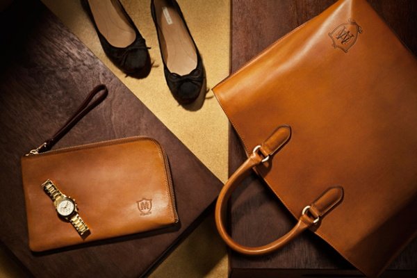 Karácsonyi kísértés: Massimo Dutti elegáns 2012-es ünnepi kiegészítő kollekciója