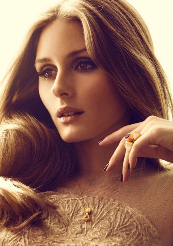 Olivia Palermo đồng hành cùng chiến dịch quảng cáo BST trang sức “Tesoros del Imperio” Carrera y Carrera.