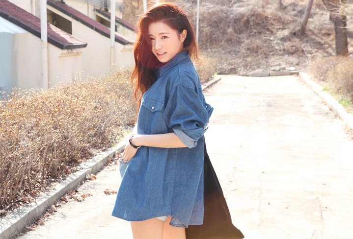 “Oversized shirts” เสื้อเชิ้ตตัวใหญ่ที่สามารถครีเอทการแต่งตัวได้หลายสไตล์
